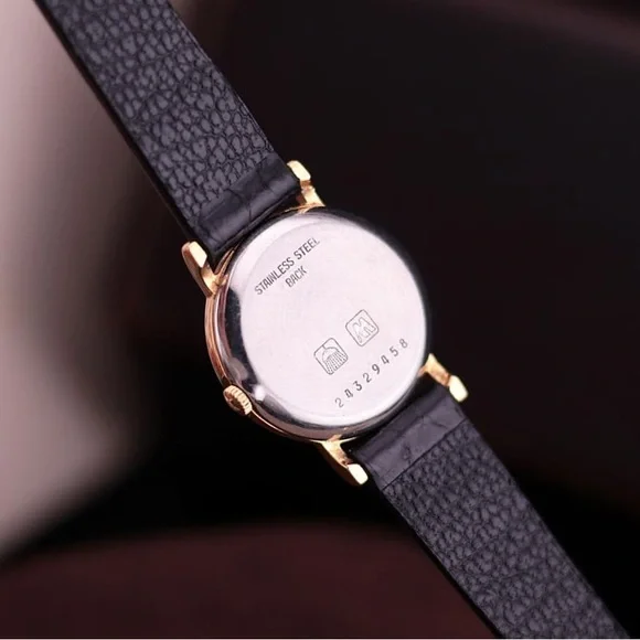 Vintage 1980s Longines 962 6683 21mm Women’s Watch
Swiss Made, Gold-Plated - Picture 6 of 6